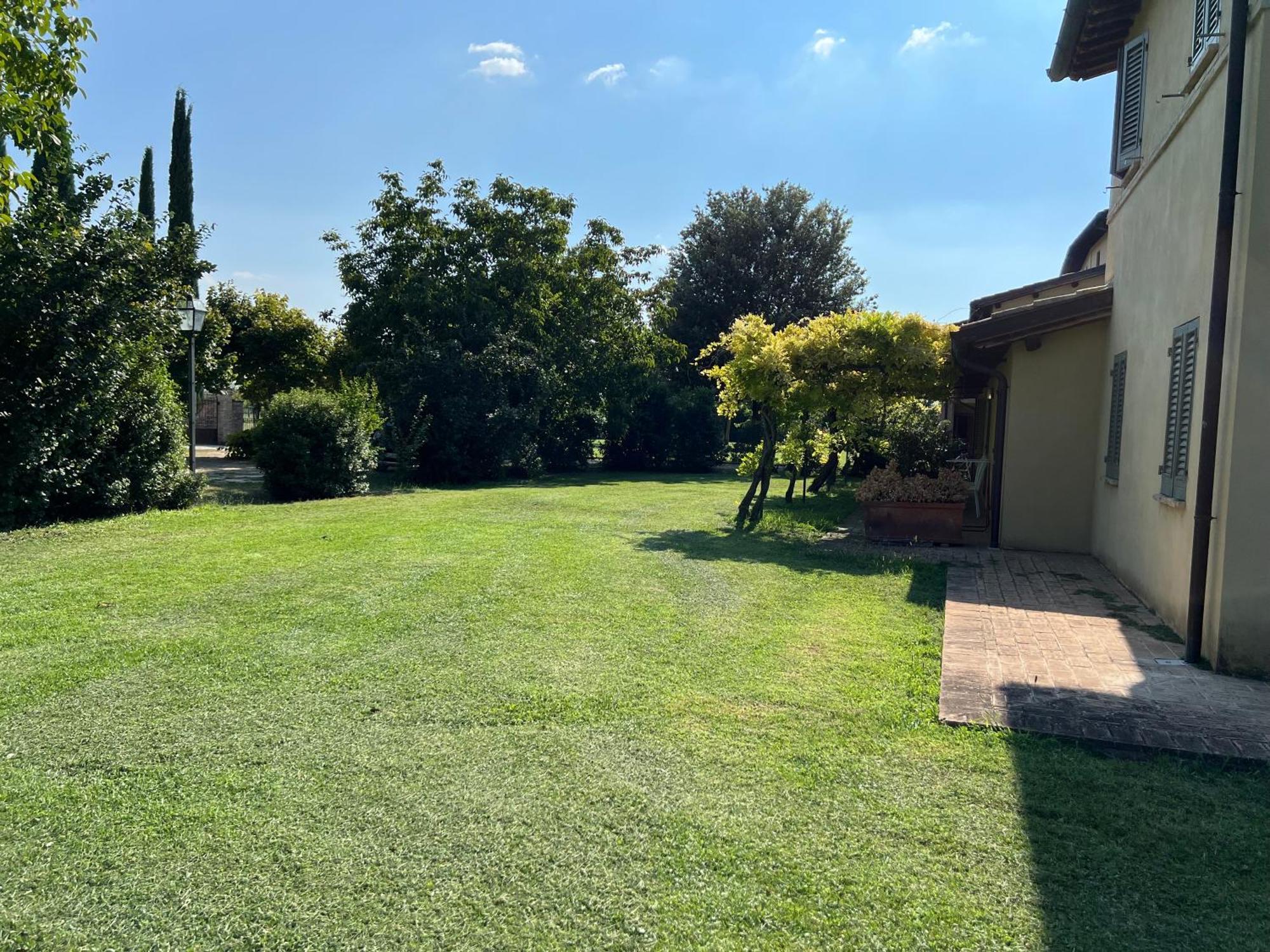 Residenza Isabella Guest House Spello Exterior photo