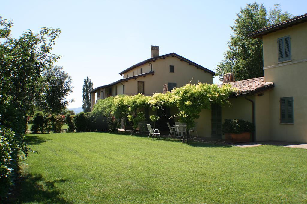 Residenza Isabella Guest House Spello Exterior photo