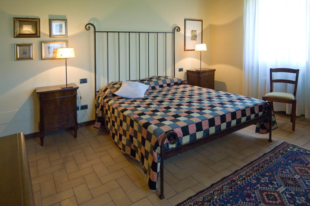 Residenza Isabella Guest House Spello Room photo